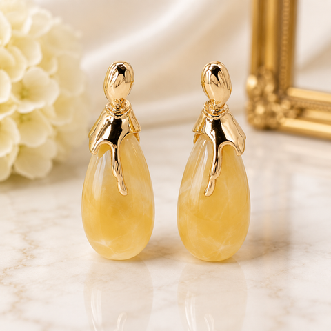 Artistic Cream Teardrop Earrings