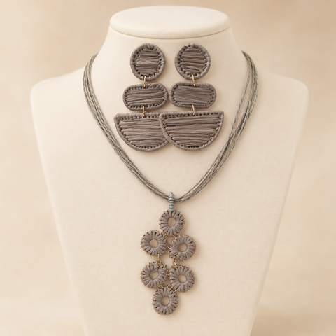 Boho chie Rattan Set de aretes y collar  Color taupe