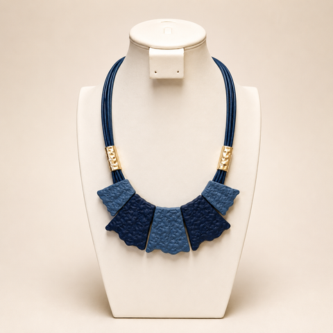Collar lazo piedras tonos azul